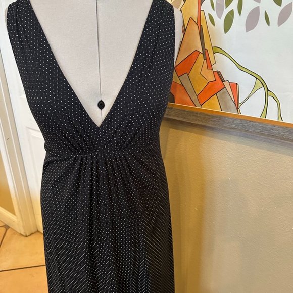 L. Magnin v-nexk, sleveless, polka dot maxi dress size Large  (B03) - Picture 2 of 7